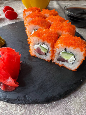 КАЛИФОРНИЯ С ТУНЦОМ